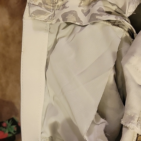 Democracy "Ab" solution Size 16 Animal Print Pants - Picture 6 of 6